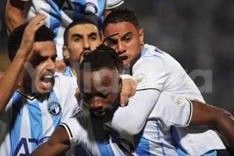 ثأر انتظر 5 سنوات.. بيراميدز يتوج بالسوبر الأفريقي أمام نهضة بركان (فيديو)